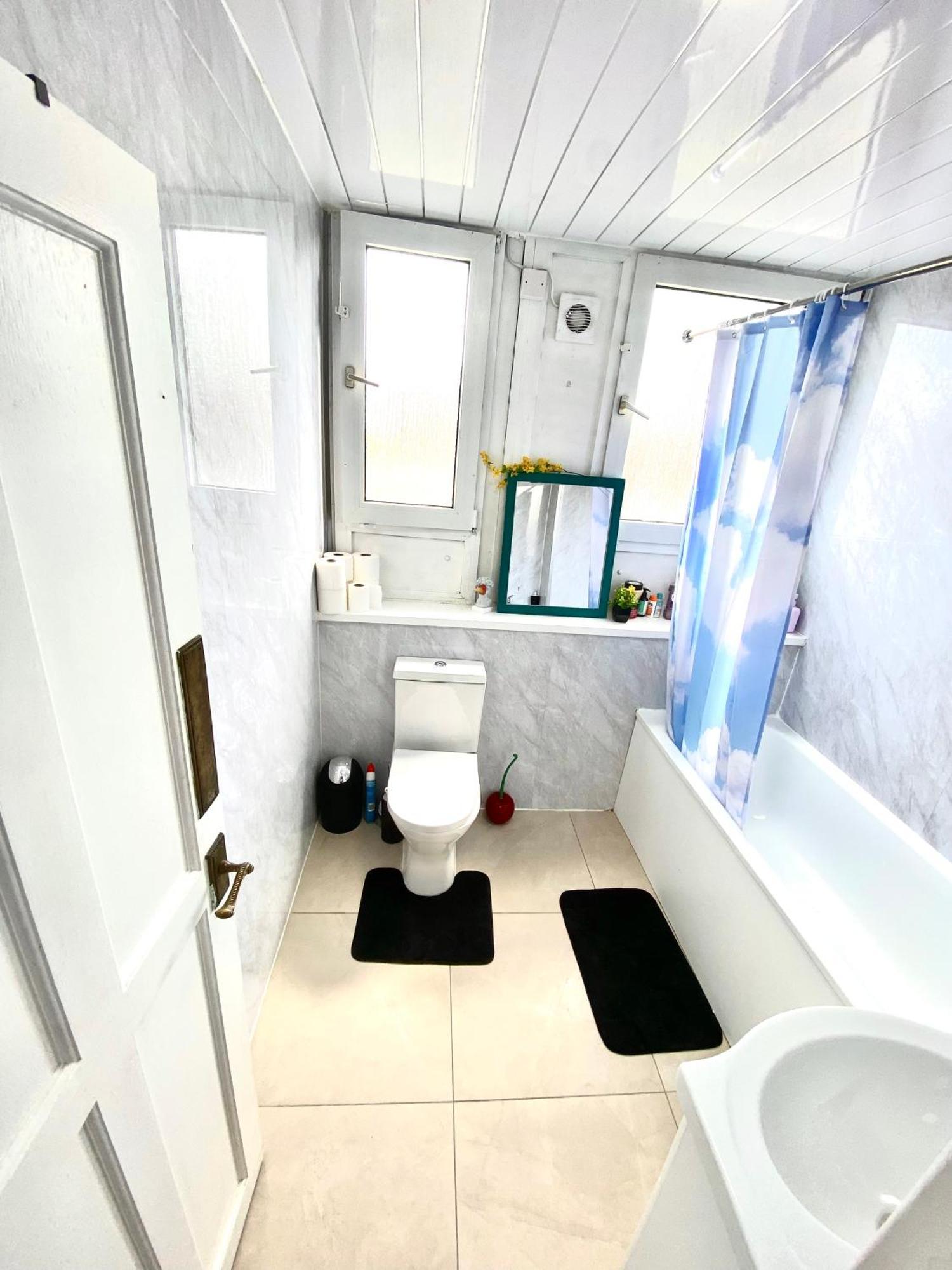 Canary Wharf Serviced Apartement 런던 외부 사진
